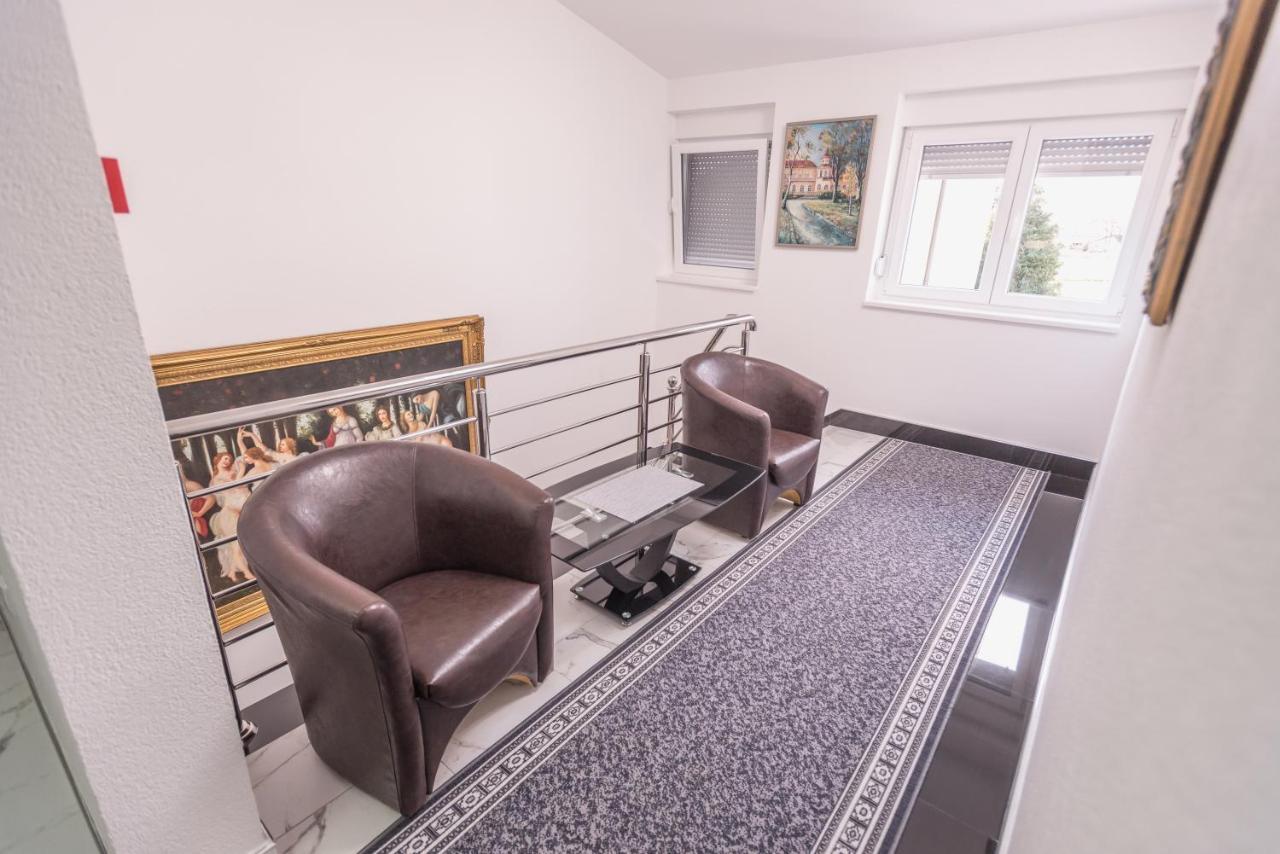 Vila Safir Loznica Exteriör bild