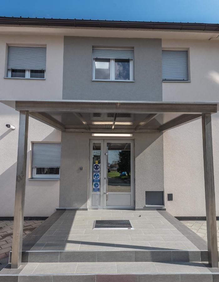 Vila Safir Loznica Exteriör bild