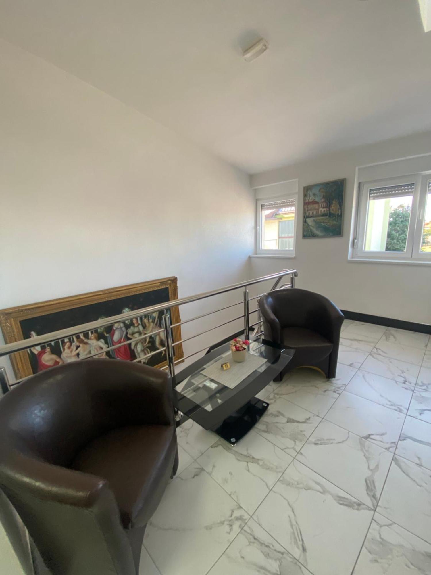 Vila Safir Loznica Exteriör bild