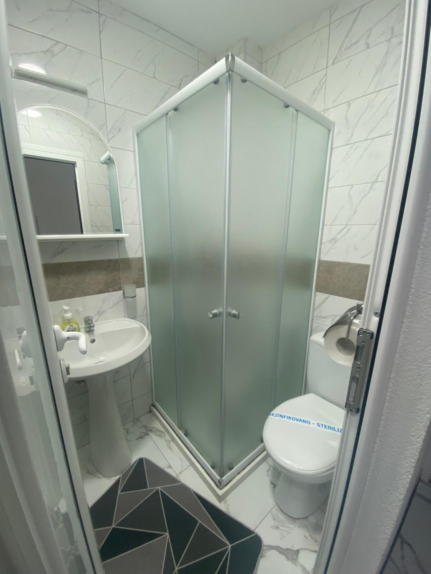 Vila Safir Loznica Exteriör bild