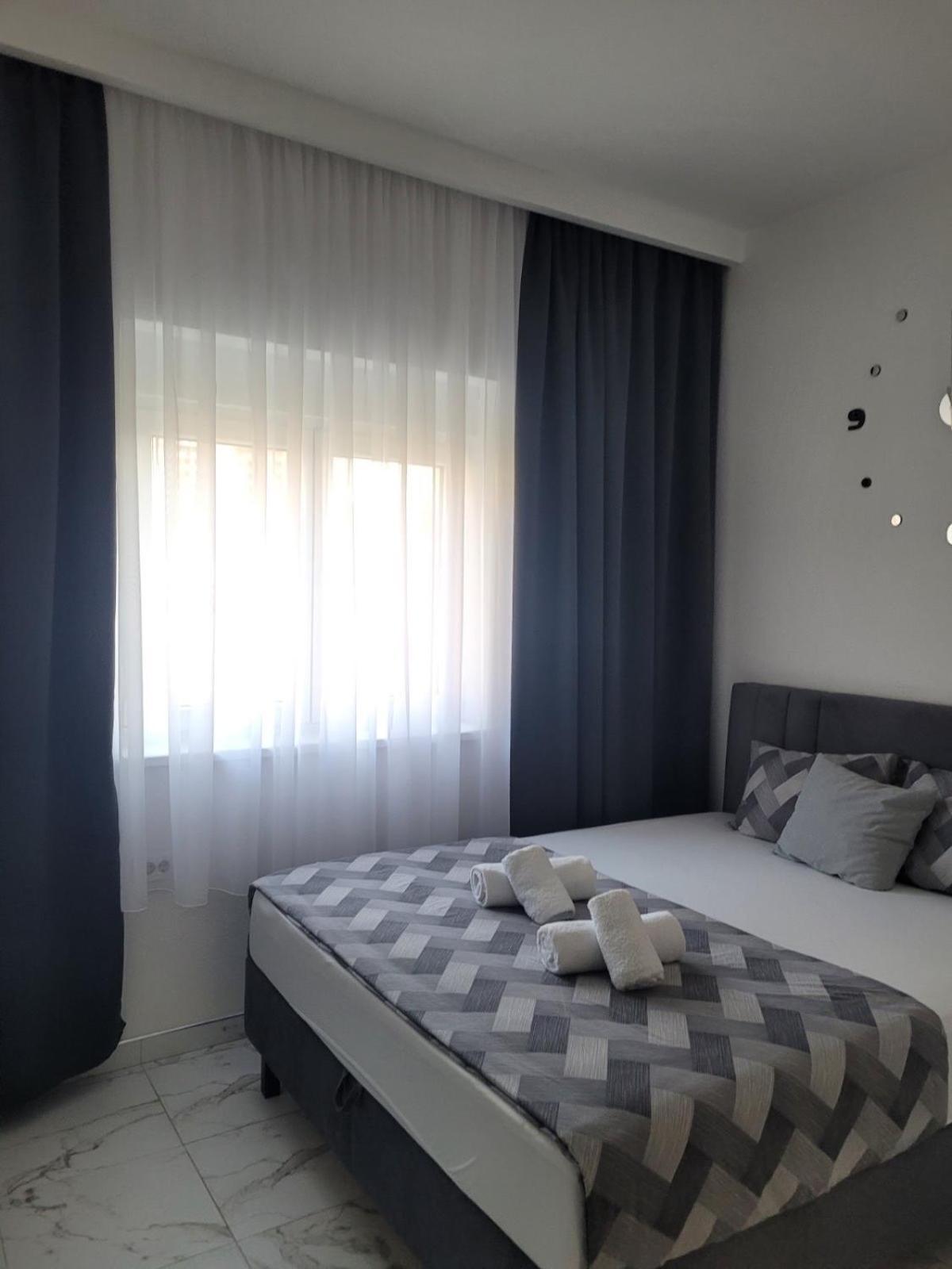 Vila Safir Loznica Exteriör bild